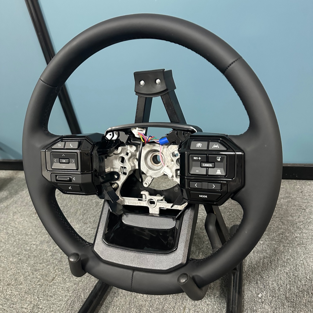 Car Accessories For Steering Wheel - トヨタ ランドクルーザー LC79 LC76 LC70 LC300