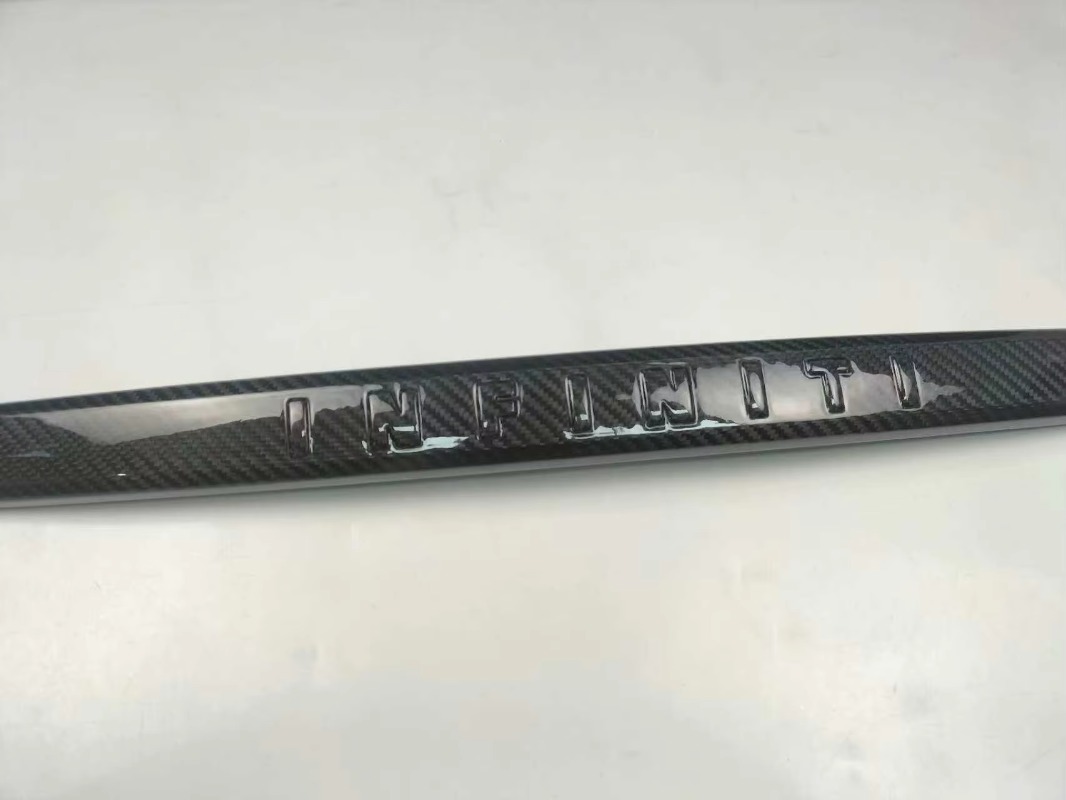 Car Accessories Wholesale - インフィニティQ50用カーボンファイバーリアトランクバー、車内アクセサリー、車内トリム