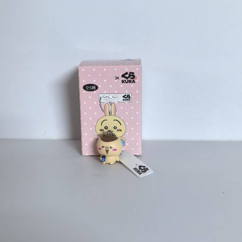 トレンディなハチワレうさぎ漫画人形飾り車内装飾飾り小さくてか - Car Accessories Papar のレビューと価格