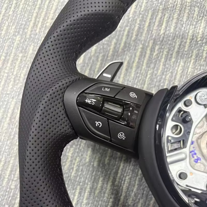 在庫あり レザー製 車用ステアリングホイール F11 F12 - Car Accessories For Steering Wheel のレビューと価格