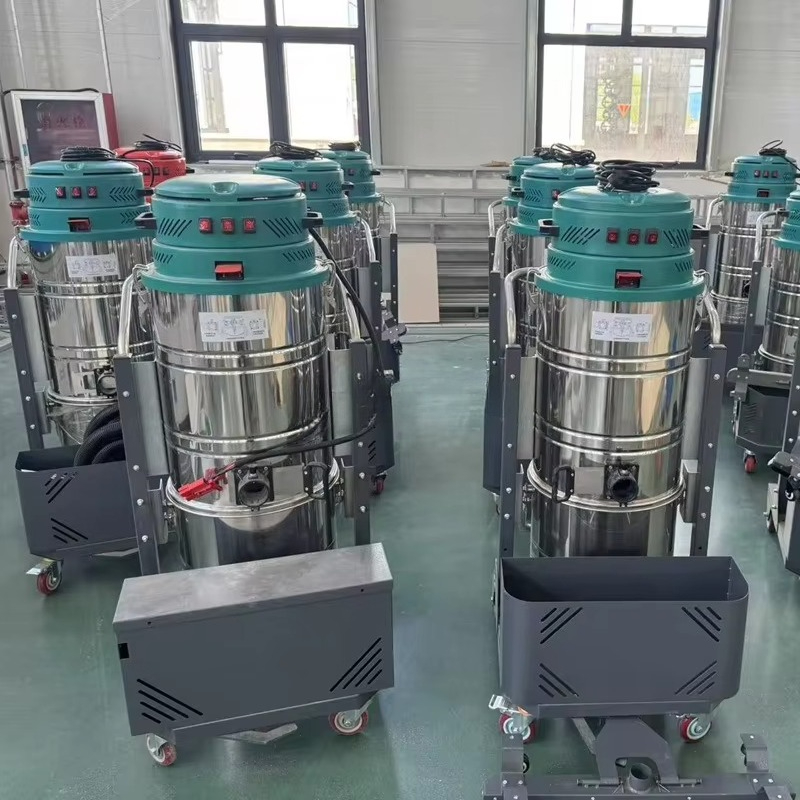 業務用高出力乾湿両用産業用掃除機（洗車場、ガレージ、工場向け - Car Vacuum Cleaner のレビューと価格